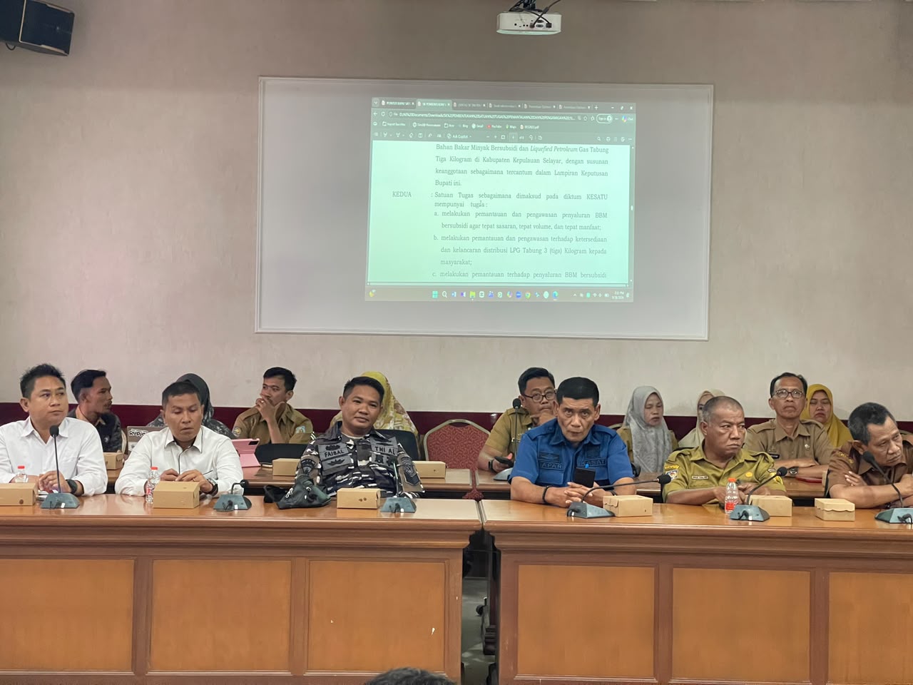 Rapat bersama Tim Satgas Pemantauan dan Pengawasan Penyaluran Bahan Bakar Minyak Bersubsidi